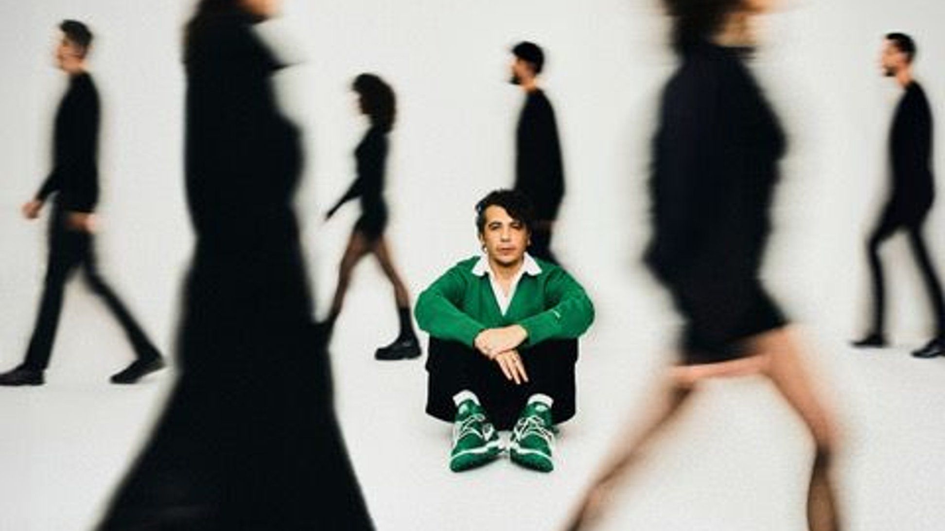 Ersay Üner'den İki Şarkı Birden | ''Üzdü'' ''Bizden Olmaz''